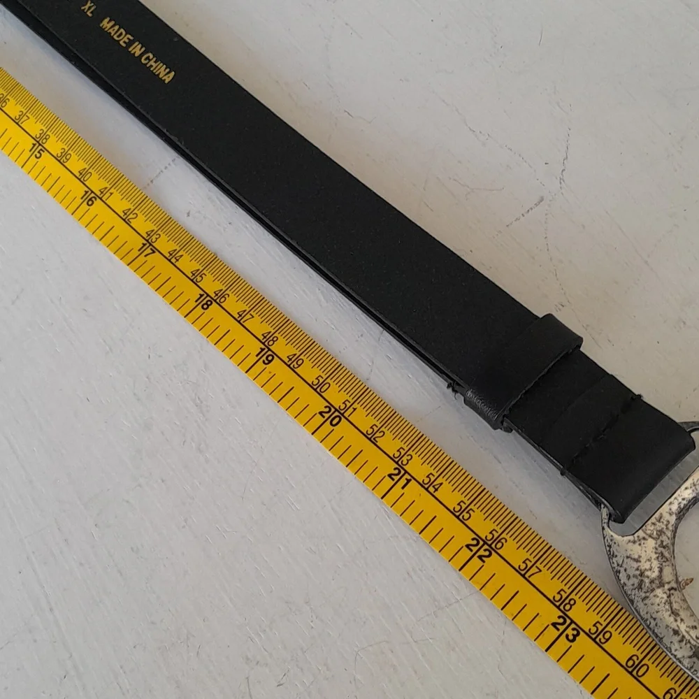 Lake Shore Drive Adjustable Leather Belt With Silver Buckle Size XL